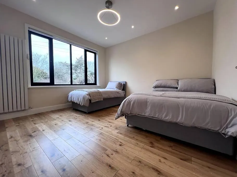 South Park Villa Ilford Holiday home