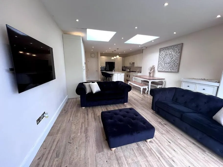 South Park Villa Ilford Holiday home