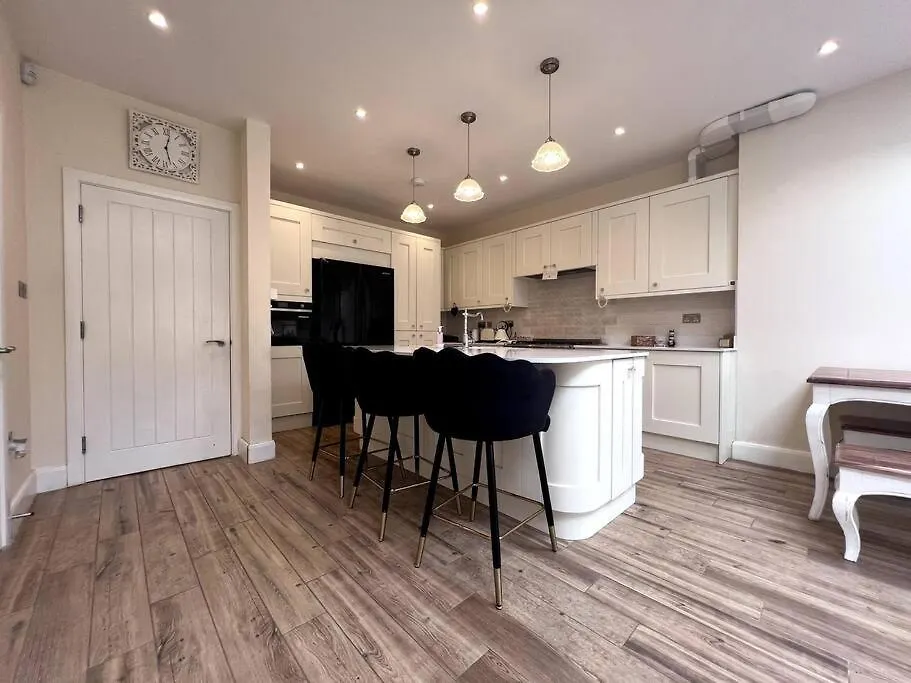 South Park Villa Ilford United Kingdom